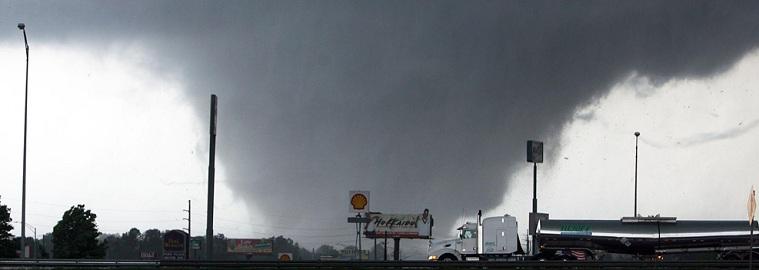 Five Incredible Videos Of Tornado's In The South