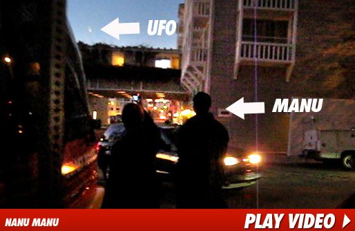 Manu Ginobli Seees A UFO