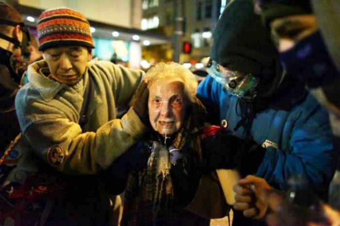 An 84 Year Old Gets Pepper Sprayed At Occupy Seattle