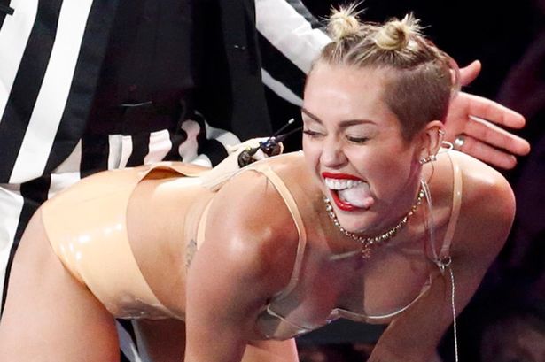 Miley-Cyrus-twerking
