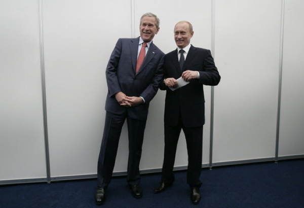 Putin Bush Posing