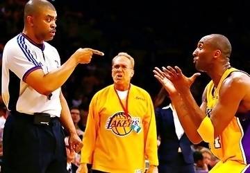 Kobe Bryant Arguing and Technical