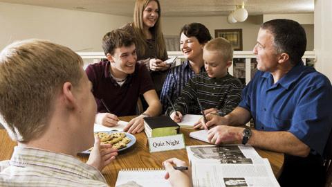mormon-family-home-evening